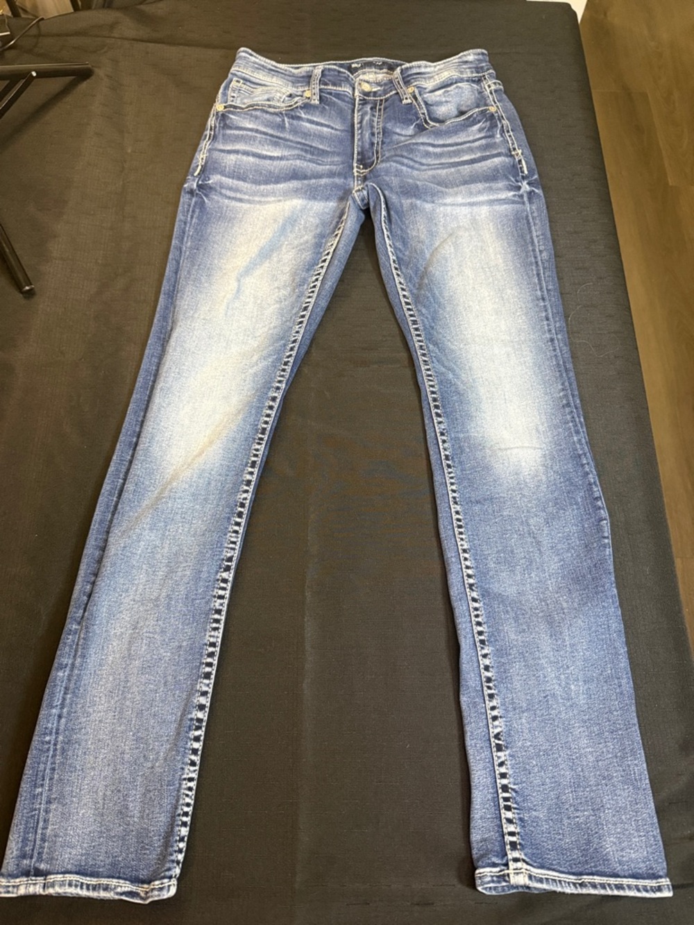 BKE Men's Light Blue Straight-Leg Jeans Size 32 Y2K